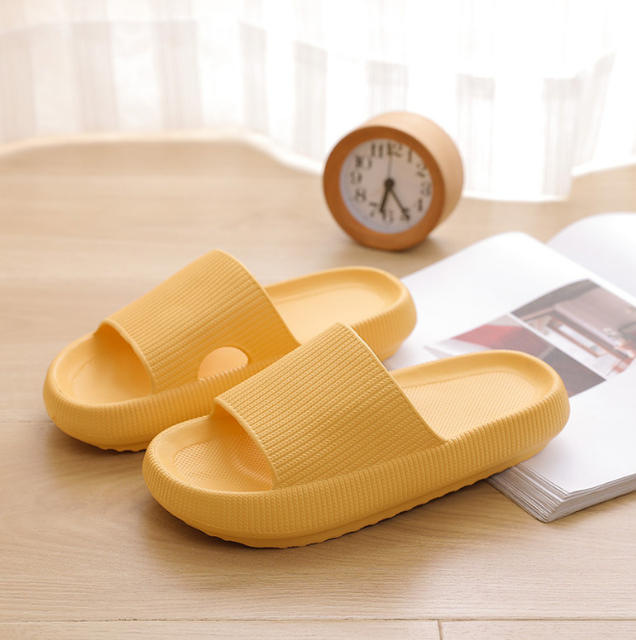 SOLE SOLE SLIPPERS