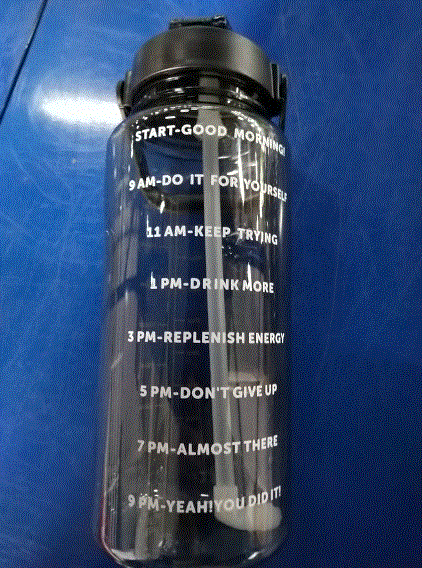 PORTABLE WATER BOTTLE WITH TIME REMINDER