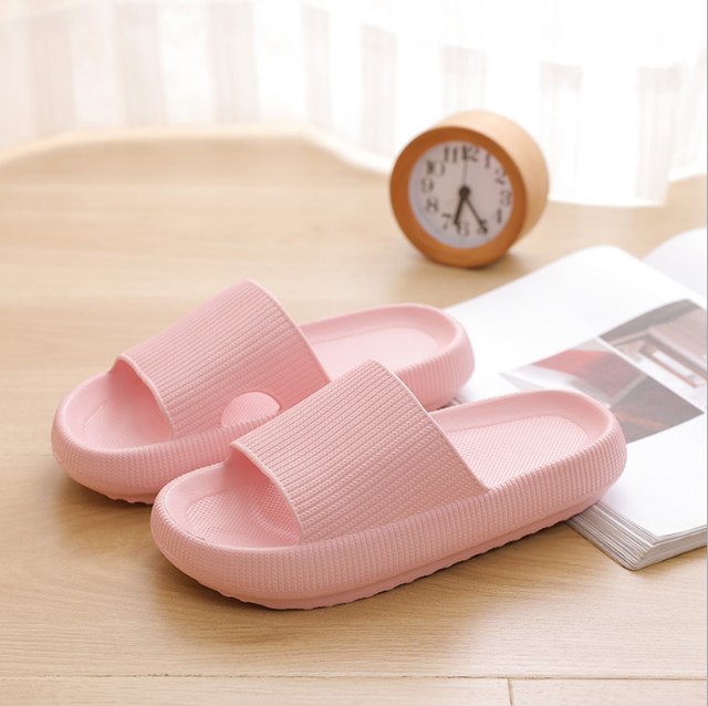 SOLE SOLE SLIPPERS
