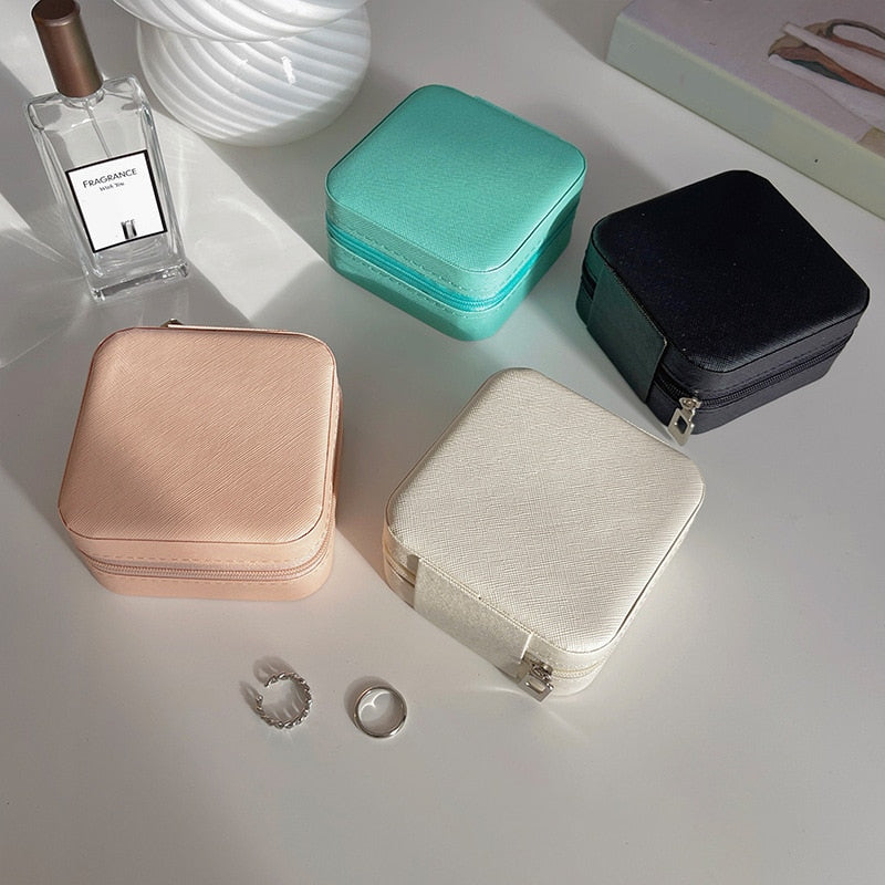 MINI JEWELRY CASE