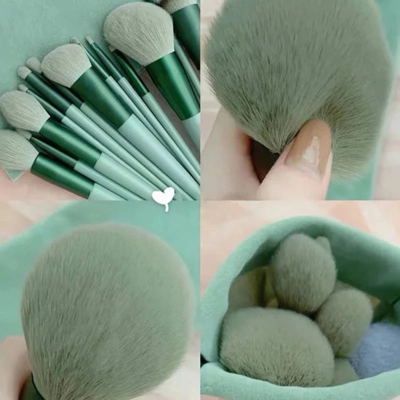 MAKE-UP BRUSHES SET