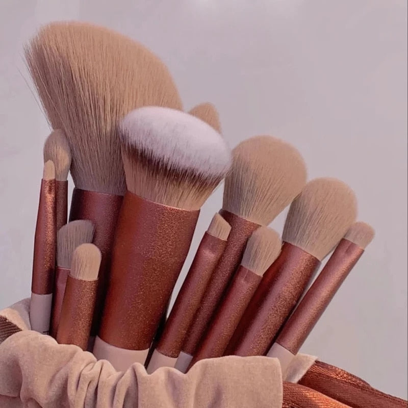 MAKE-UP BRUSHES SET