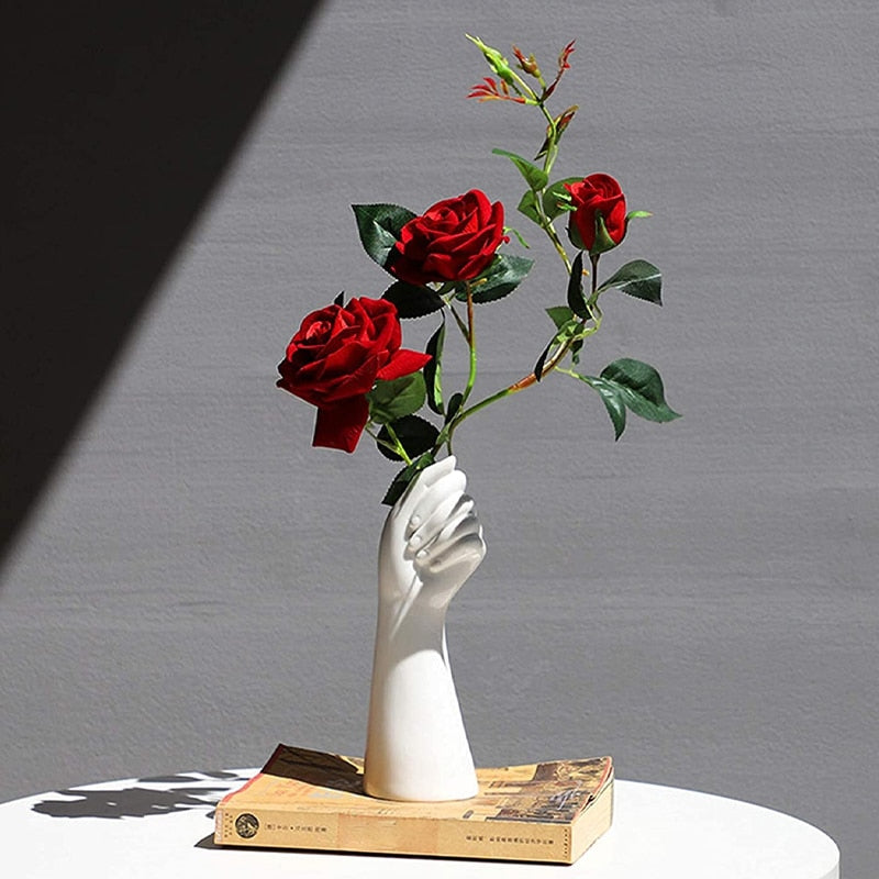 MODERN CREATIVE CERAMIC VASE